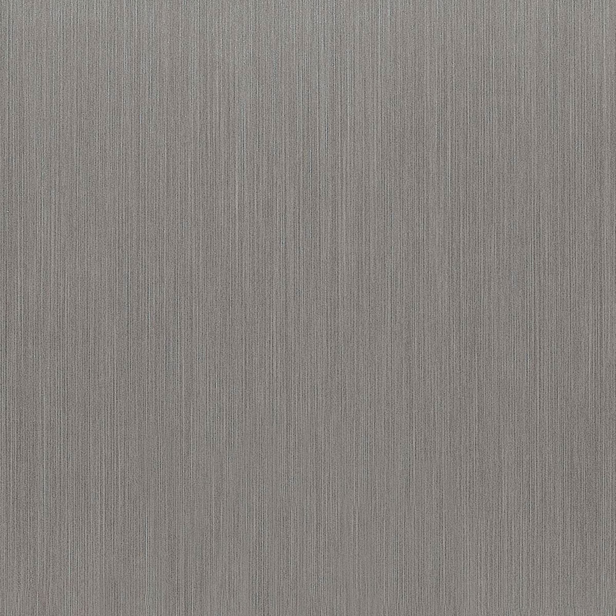 RM004: Brushed Silver