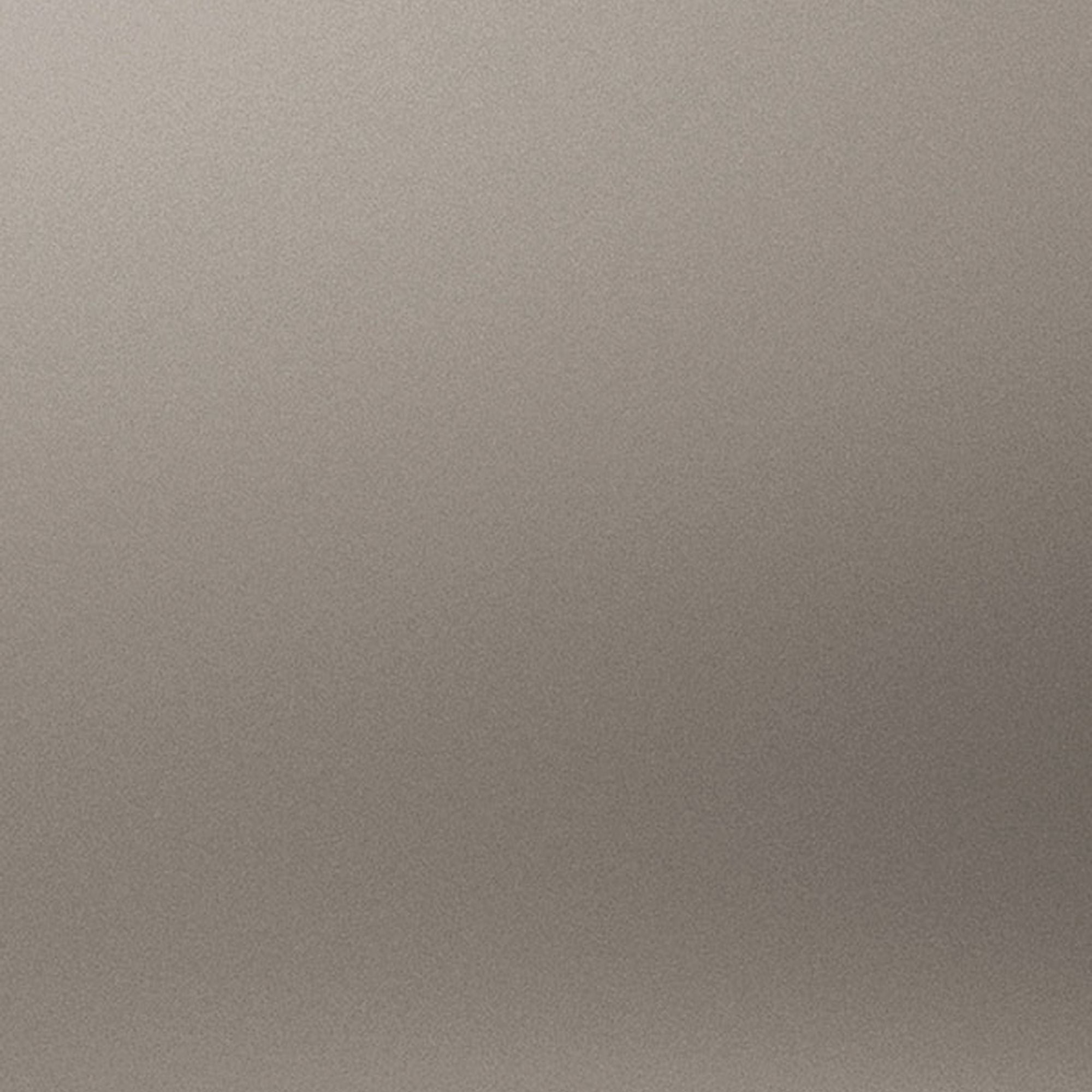 VM002: Grey